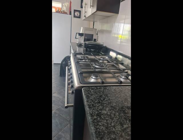 7 BEDROOM HOUSE FOR SALE IN CASHAN